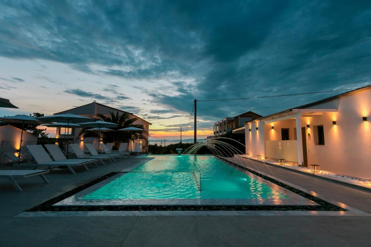 Pachis Escape Suites Esterno foto