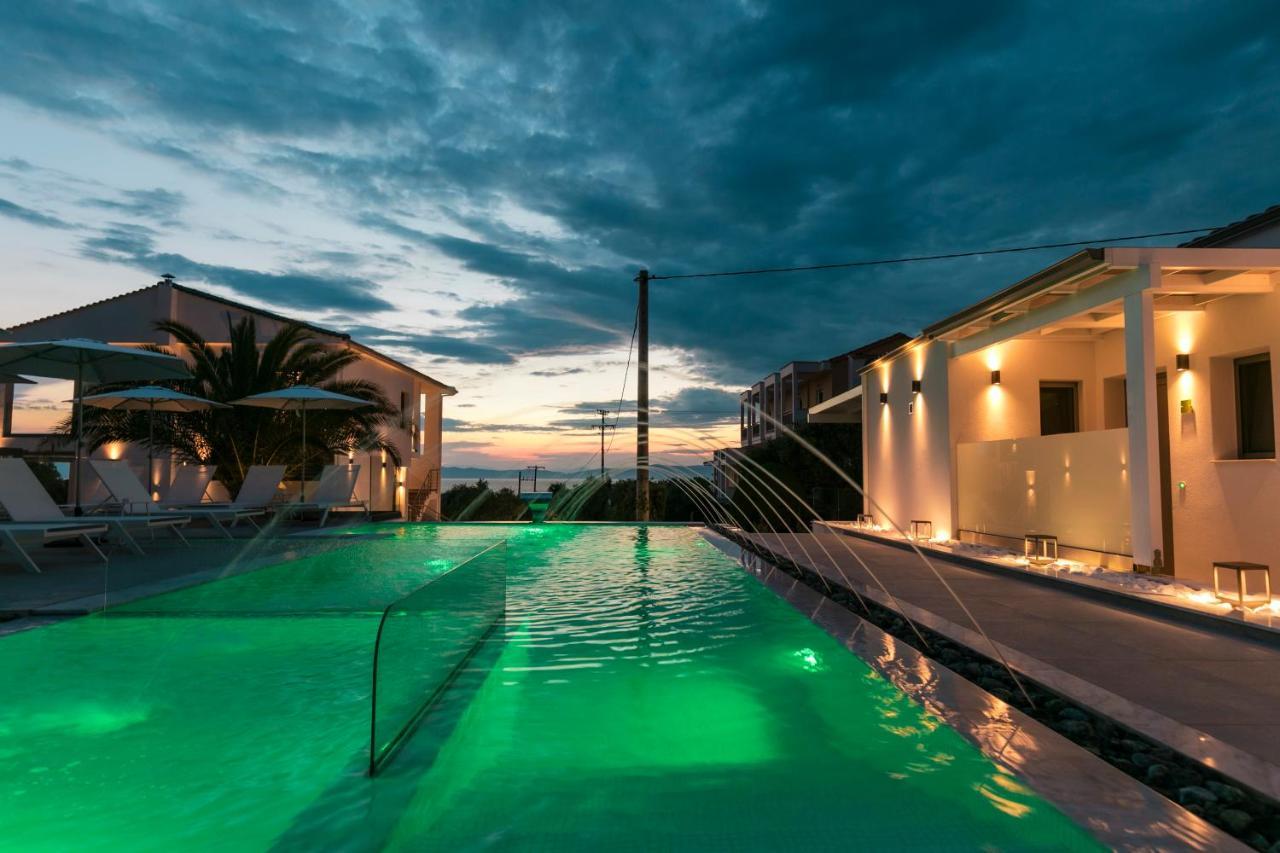 Pachis Escape Suites Esterno foto