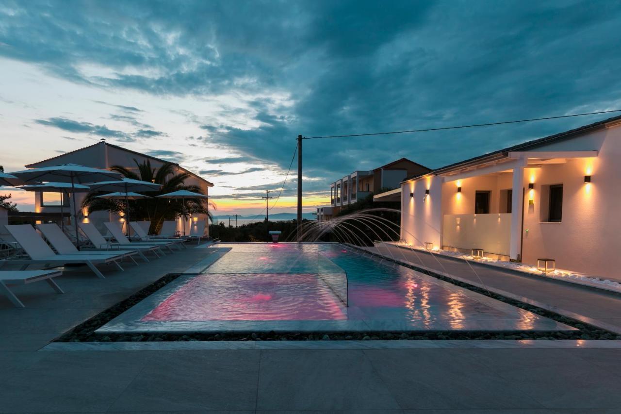 Pachis Escape Suites Esterno foto