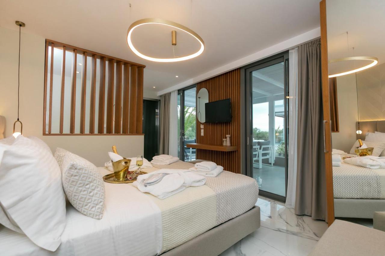 Pachis Escape Suites Esterno foto