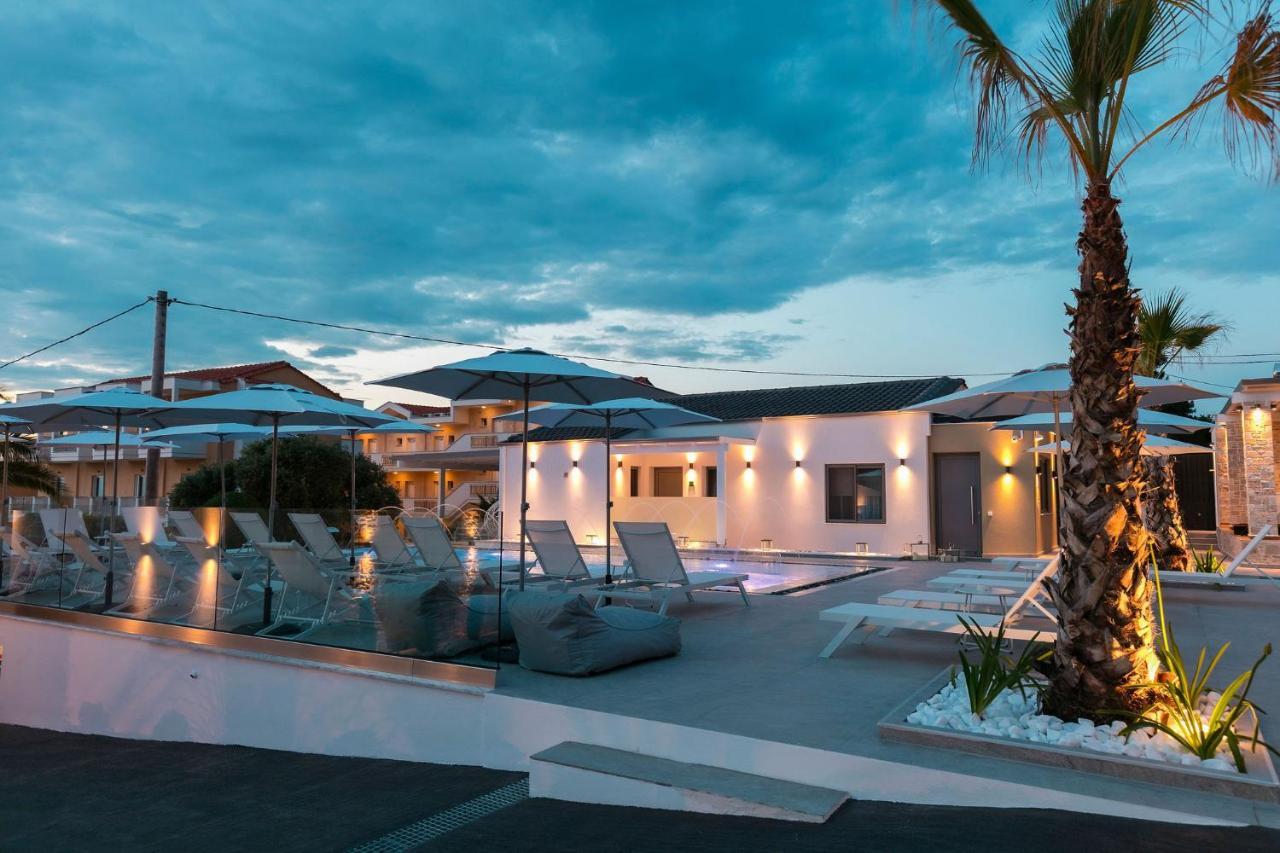 Pachis Escape Suites Esterno foto